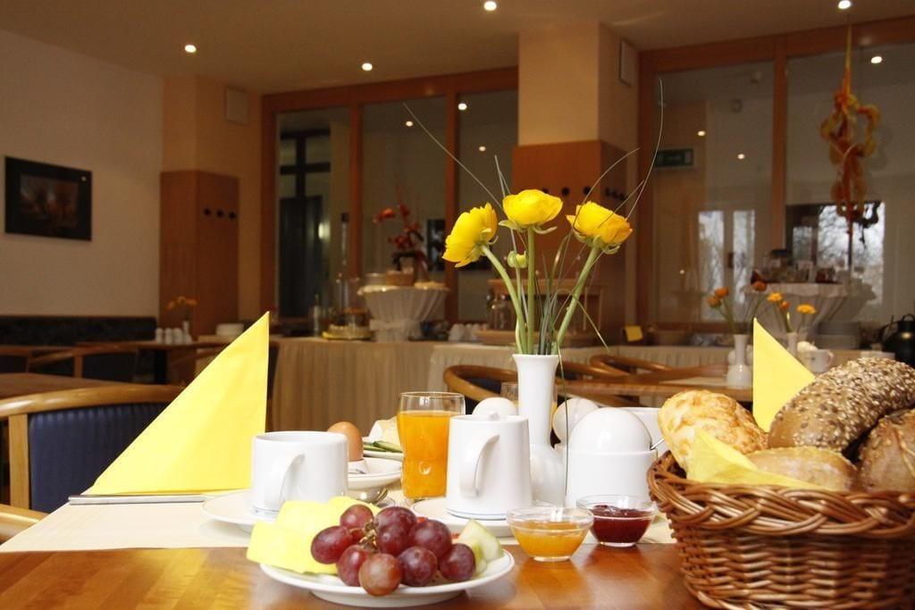 Prima Hotel Havelland Gross Kreutz Ngoại thất bức ảnh