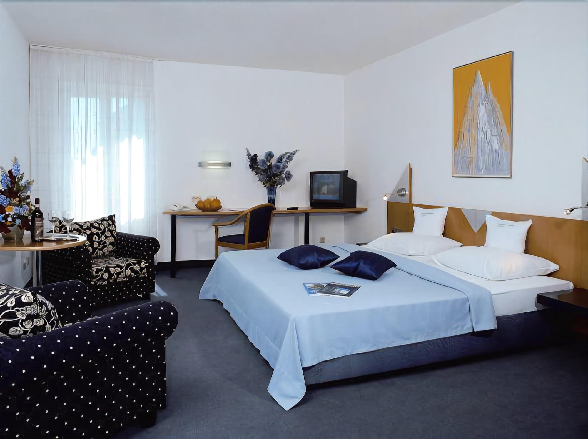 Prima Hotel Havelland Gross Kreutz Ngoại thất bức ảnh